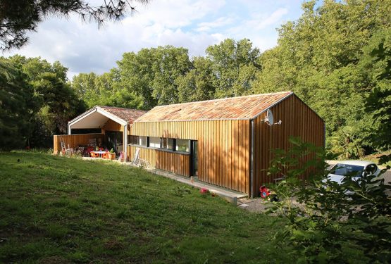 La-maison-au-bord-du-canal-du-Mas-dagenais-SAS-TRIODE-ARCHITECTES-1